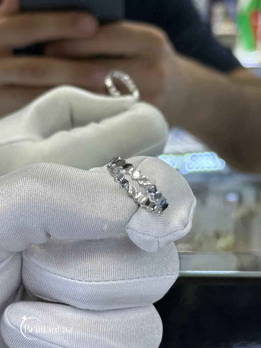 Chaumet white